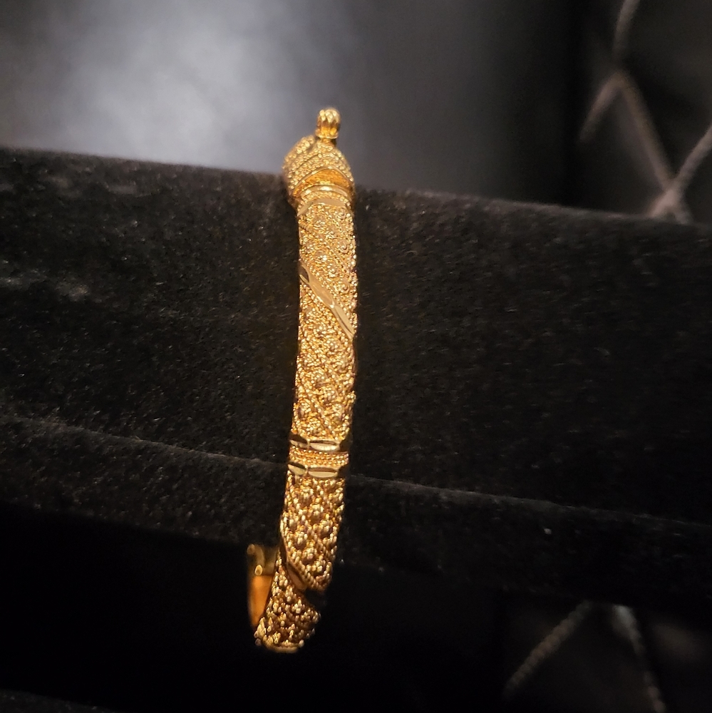 Bangle - Picture 6 of 6